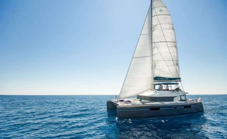 Lagoon 52