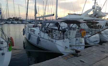 Oceanis 43