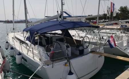 Sun Odyssey 490