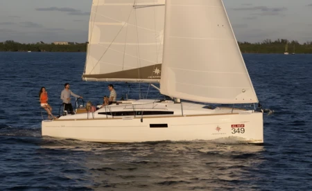 Sun Odyssey 349