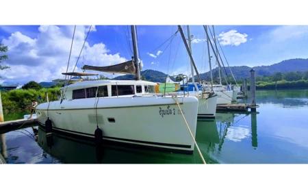 Lagoon 421