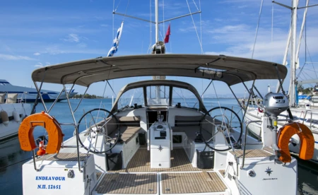 Sun Odyssey 440