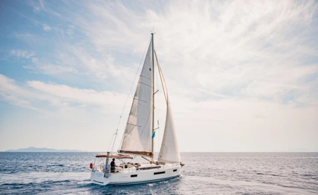 Sun Odyssey 440