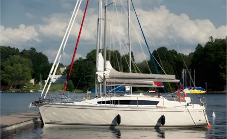 Delphia 33