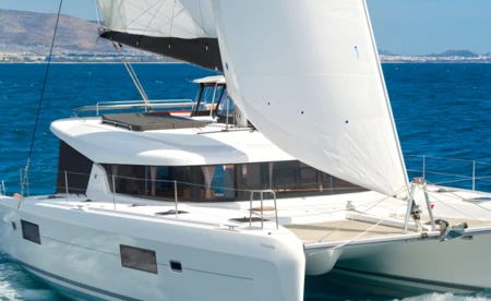 Lagoon 42