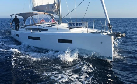 Sun Odyssey 440