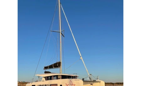 Lagoon 42