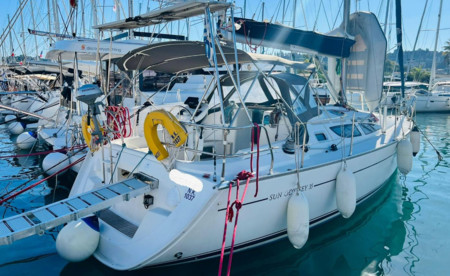 Sun Odyssey 35