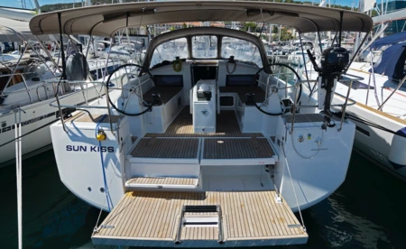 Sun Odyssey 440