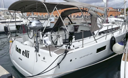 Sun Odyssey 440