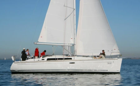 Oceanis 37