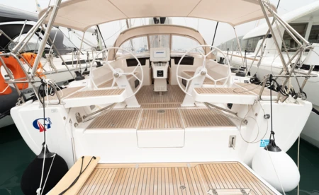 Hanse 418