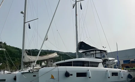 Lagoon 42