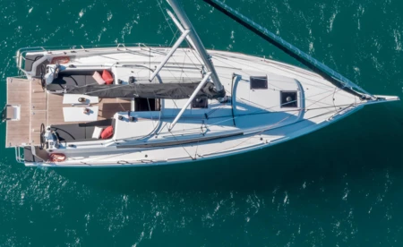 Sun Odyssey 380