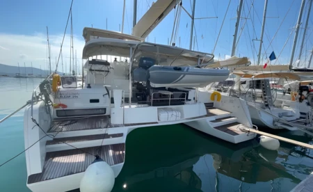 Lagoon 42