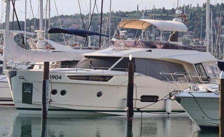 Greenline Hybrid 48 Fly