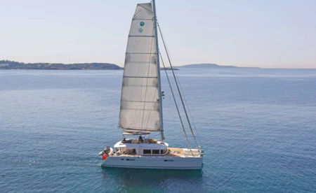 Lagoon 560 S2