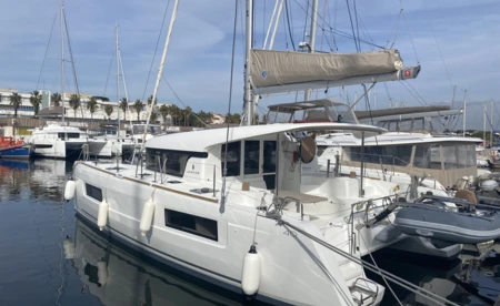 Lagoon 40