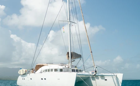 Lagoon 570