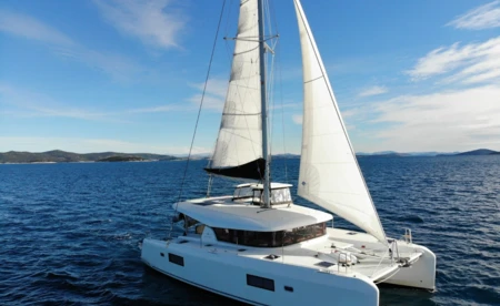 Lagoon 42