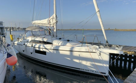 Oceanis 30.1