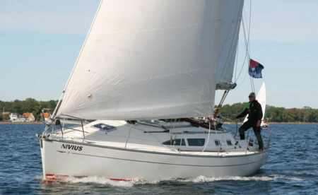 Sun Fast 37