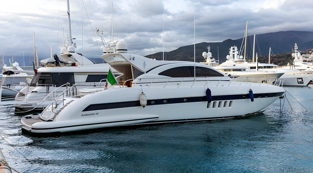 Mangusta 72