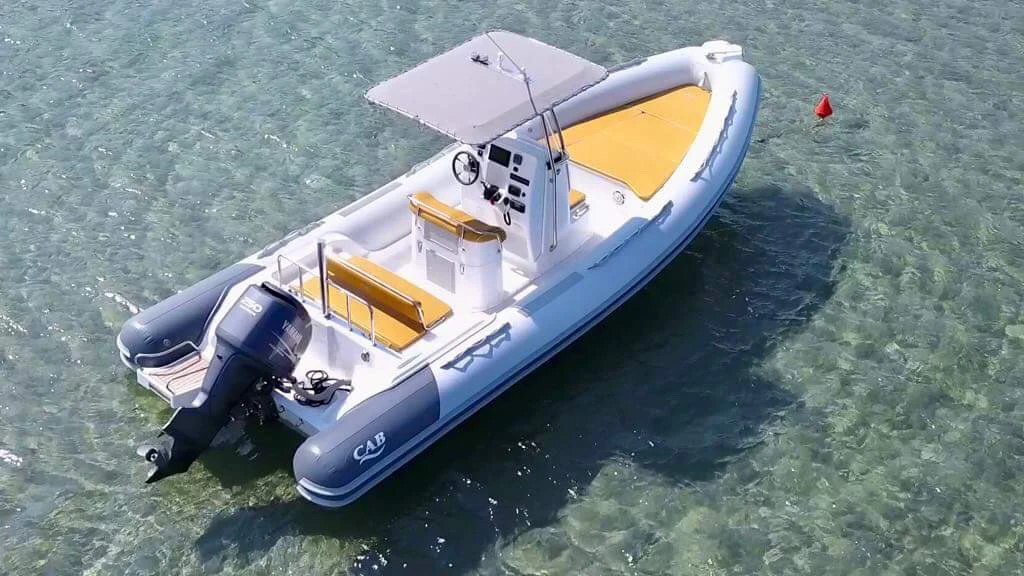 Cab Dorado 770