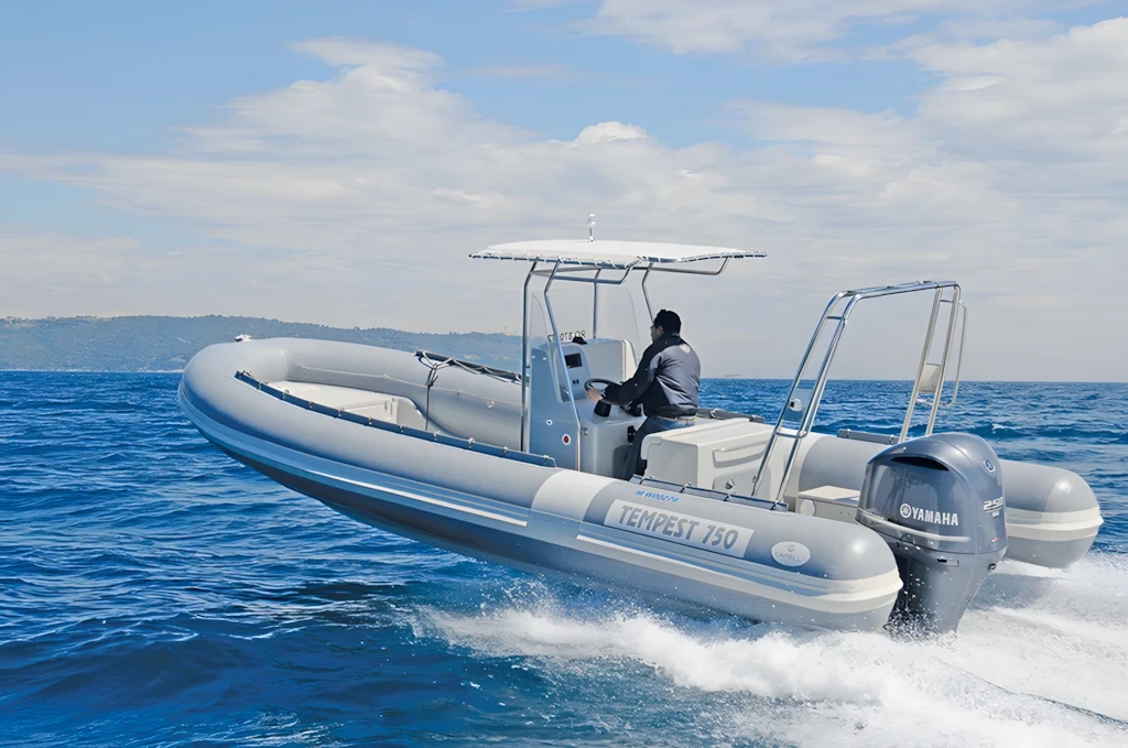 Capelli Tempest 750