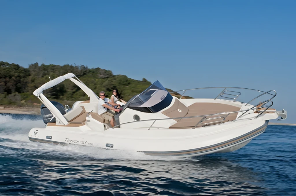 Capelli Tempest 850