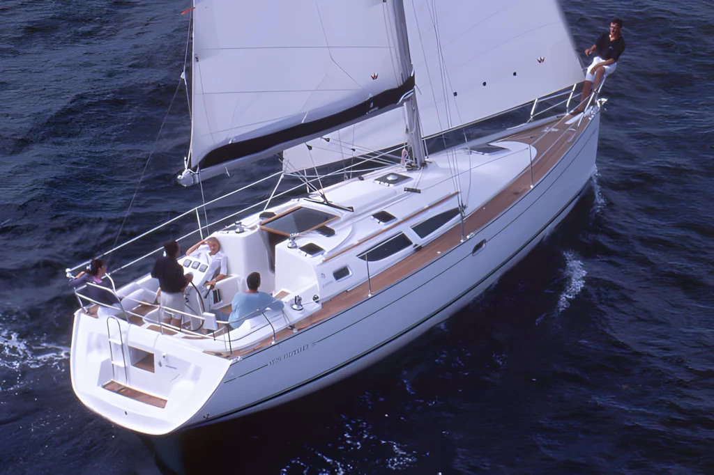 Sun Odyssey 35