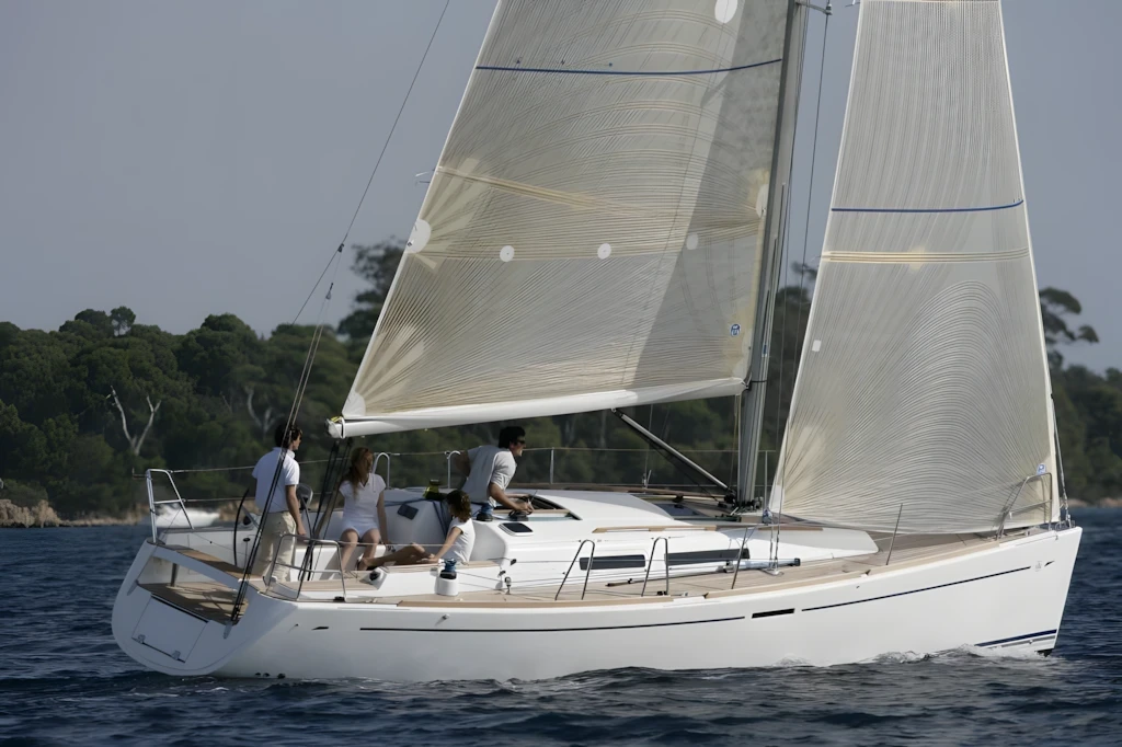 Dufour 34E