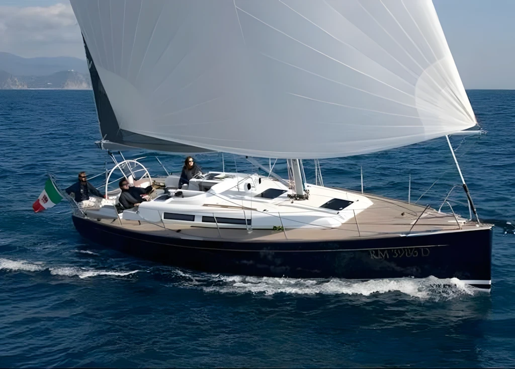 Grand Soleil 37
