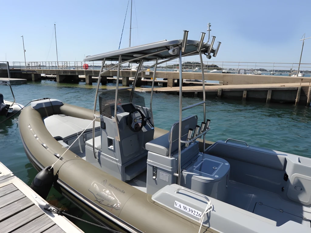 Alpha Boat 650