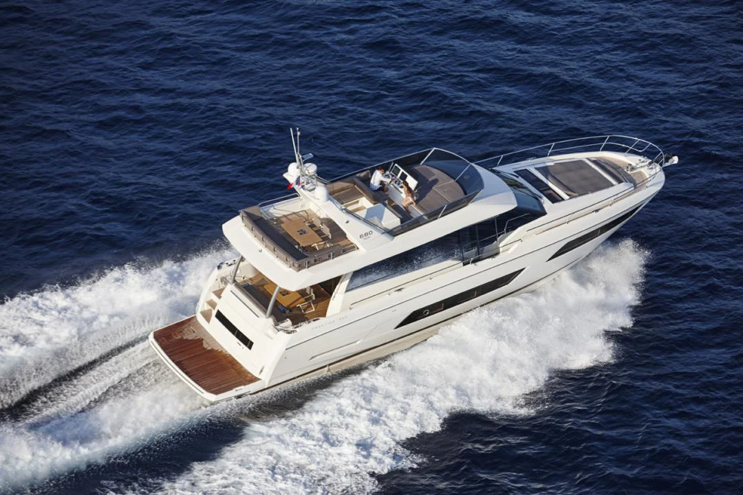 Prestige 680 Fly