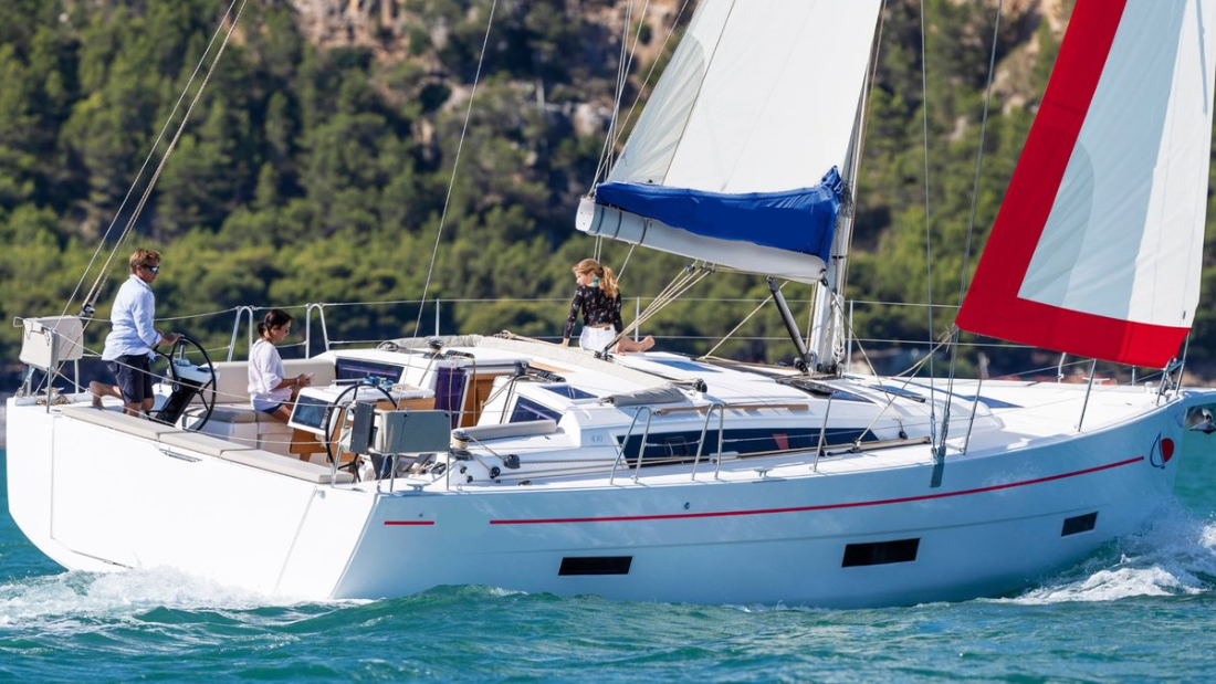 Dufour 530