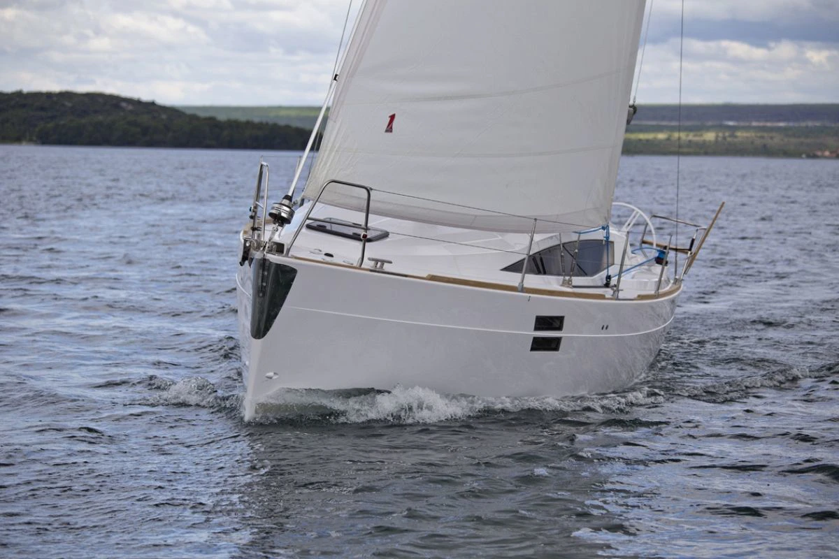 Elan Impression 35