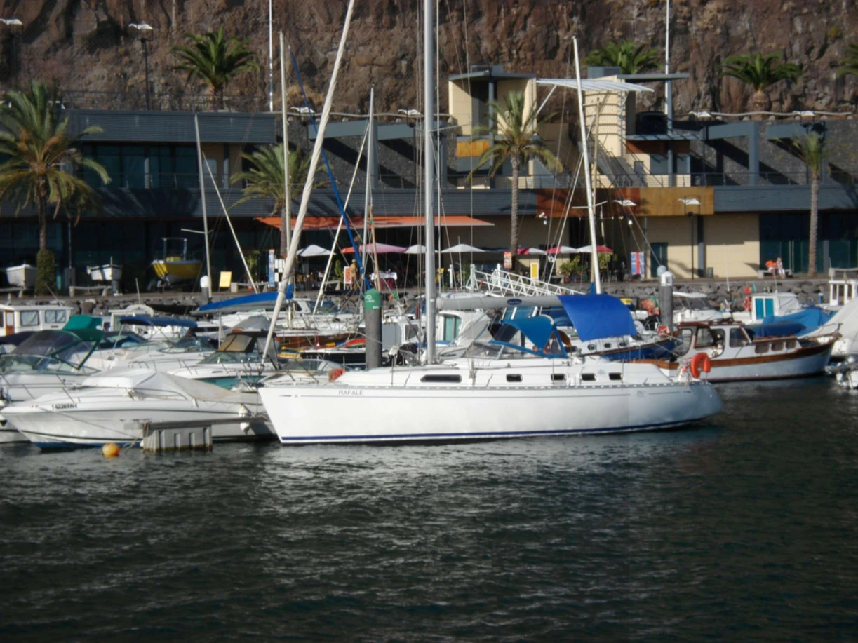 Dufour 39