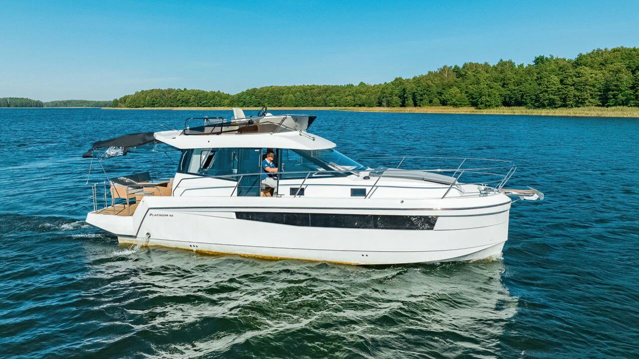 Platinum 40 Fly