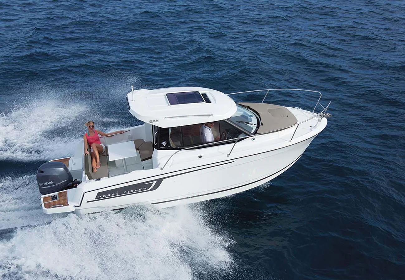Merry Fisher 695