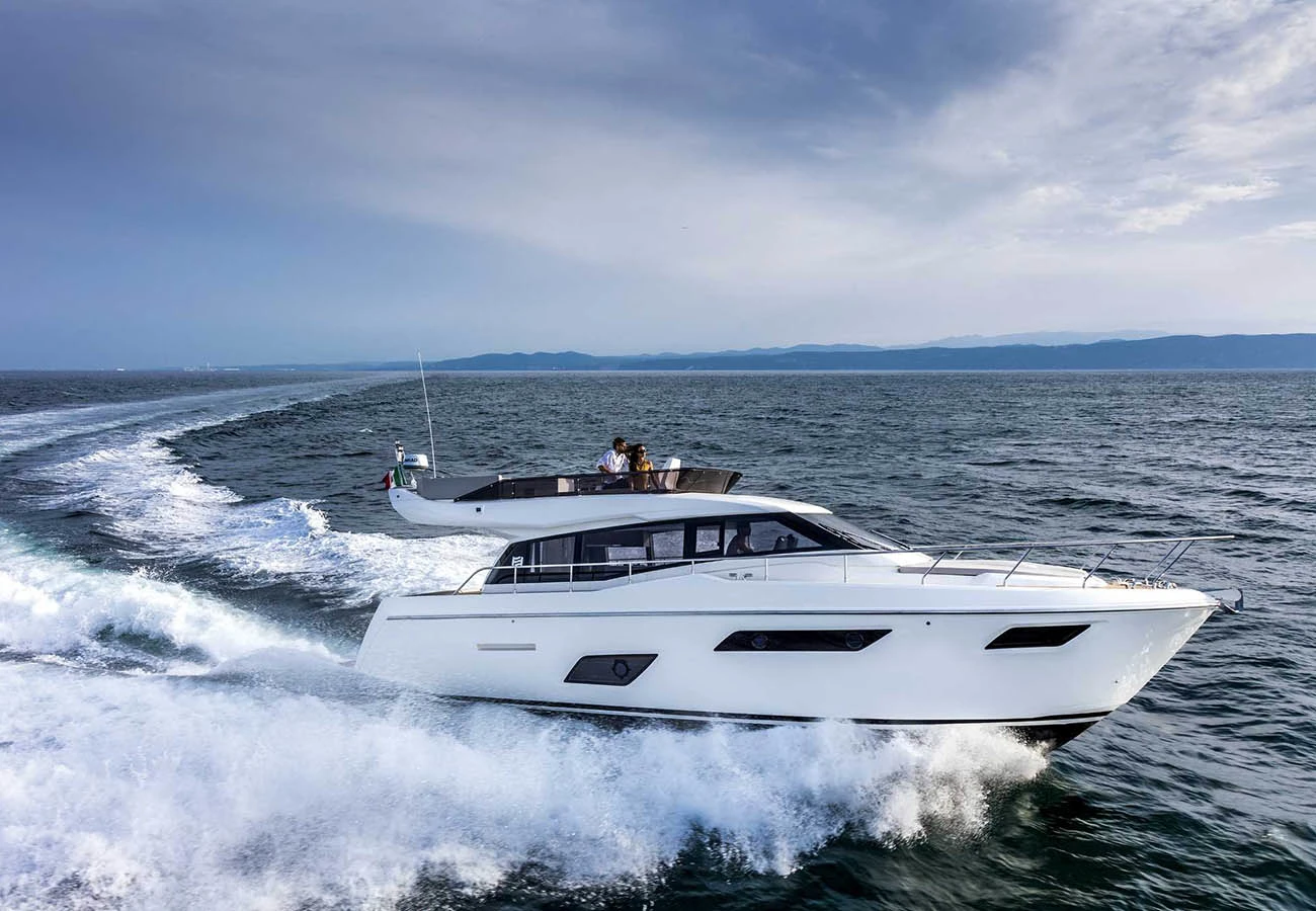 Ferretti 450