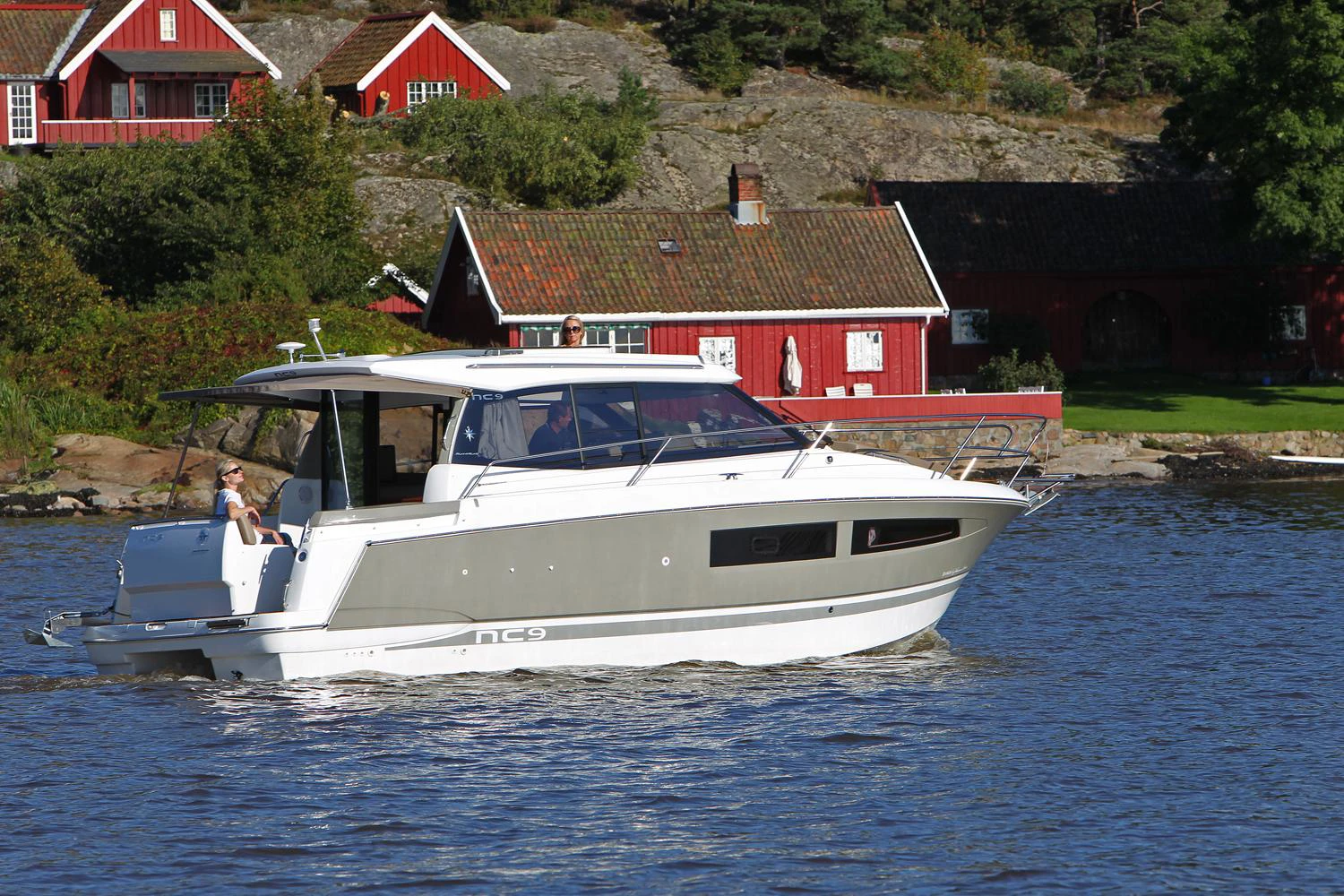 Jeanneau NC 9