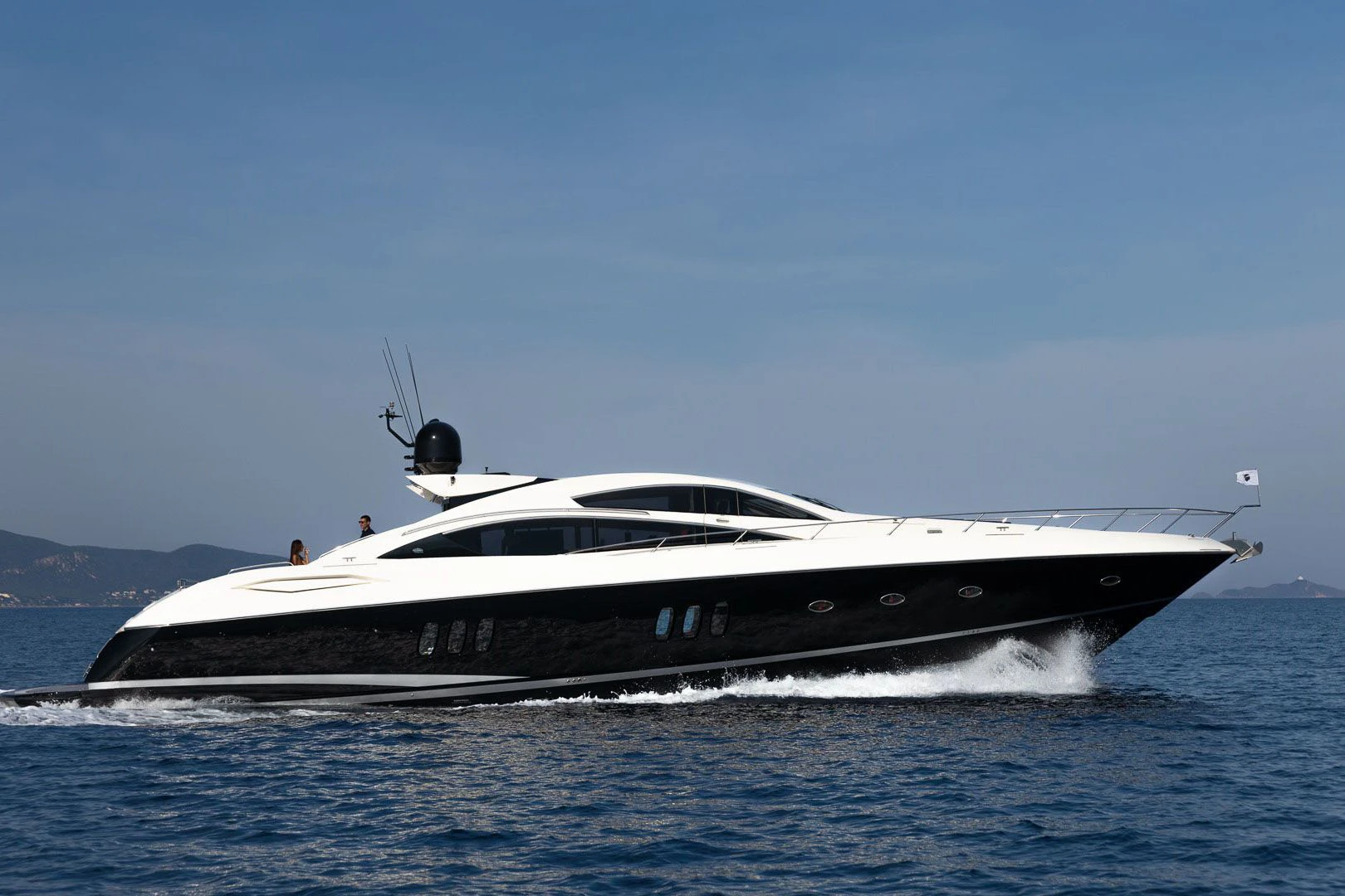 Sunseeker Predator 82