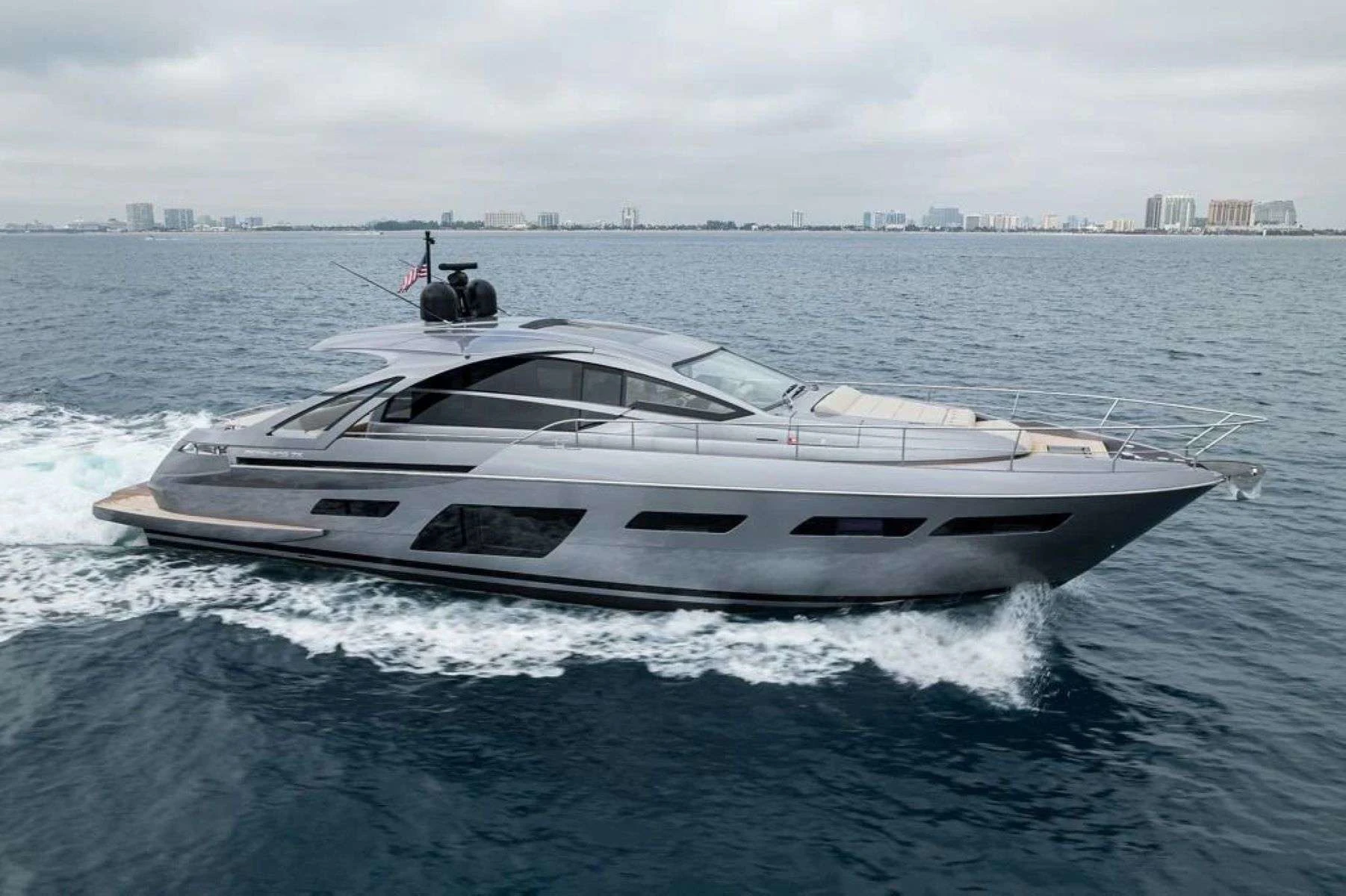 Pershing 7X