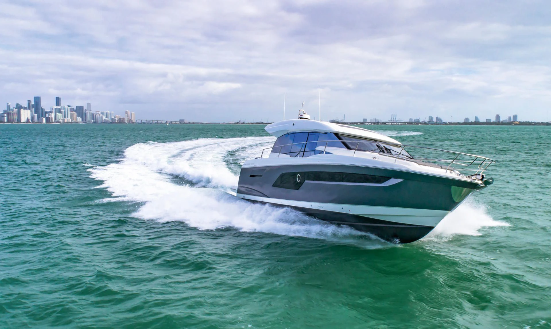 Prestige 520 S