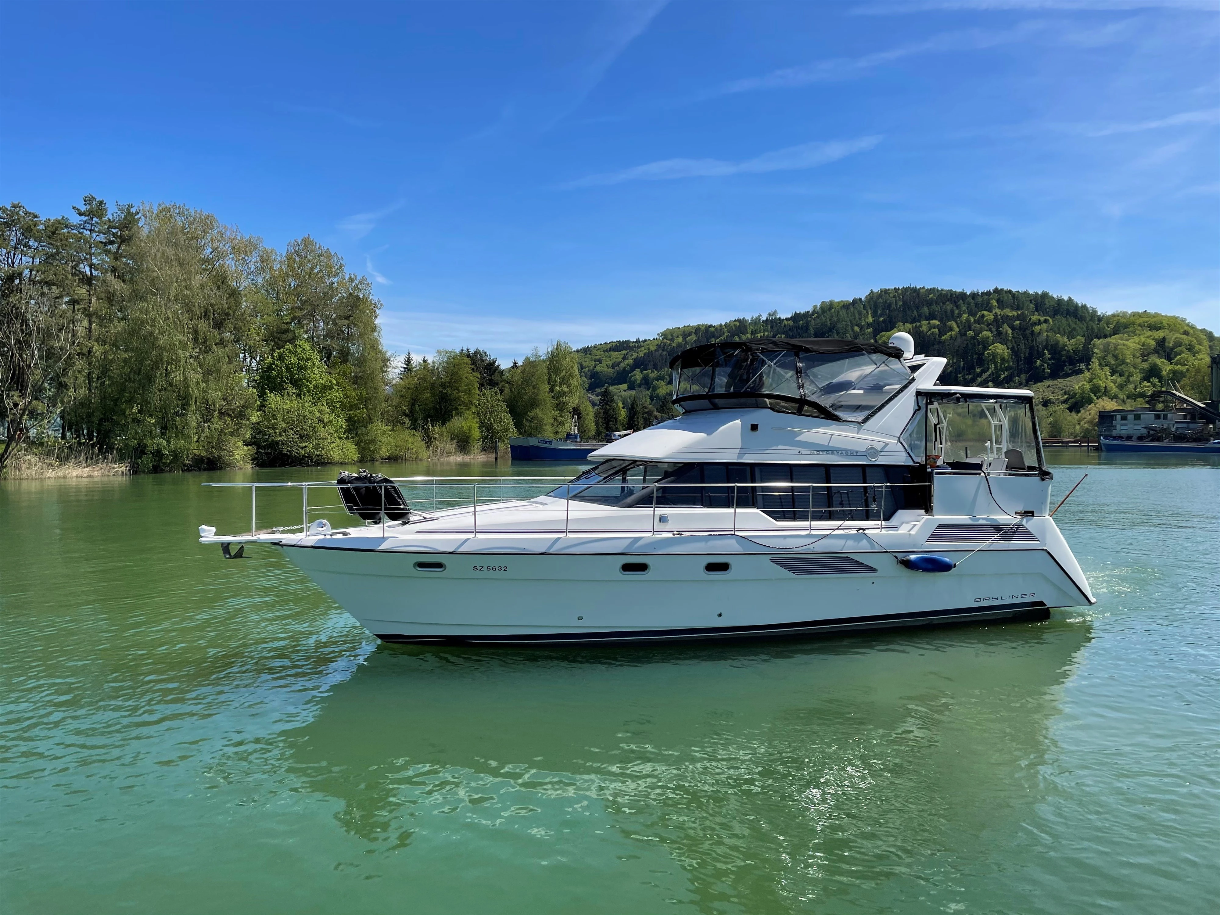 Bayliner 45