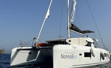 Lagoon 42