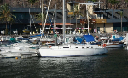 Dufour 39