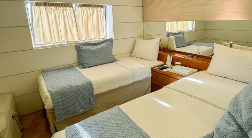 Cat P - Upper deck - Double bed or two berths (Twin)