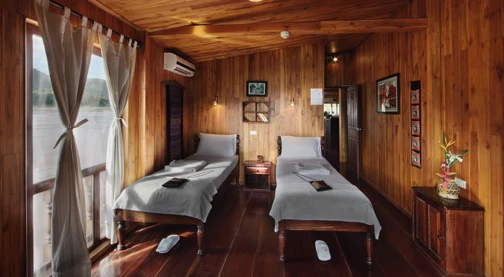 Cabine supérieure - Proue du bateau